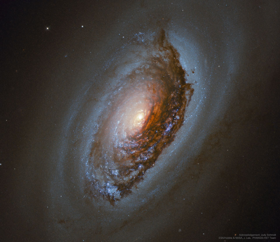 L’image du jour : La galaxie de l’œil démoniaque, M64 (vidéo) By Jack35 1-3