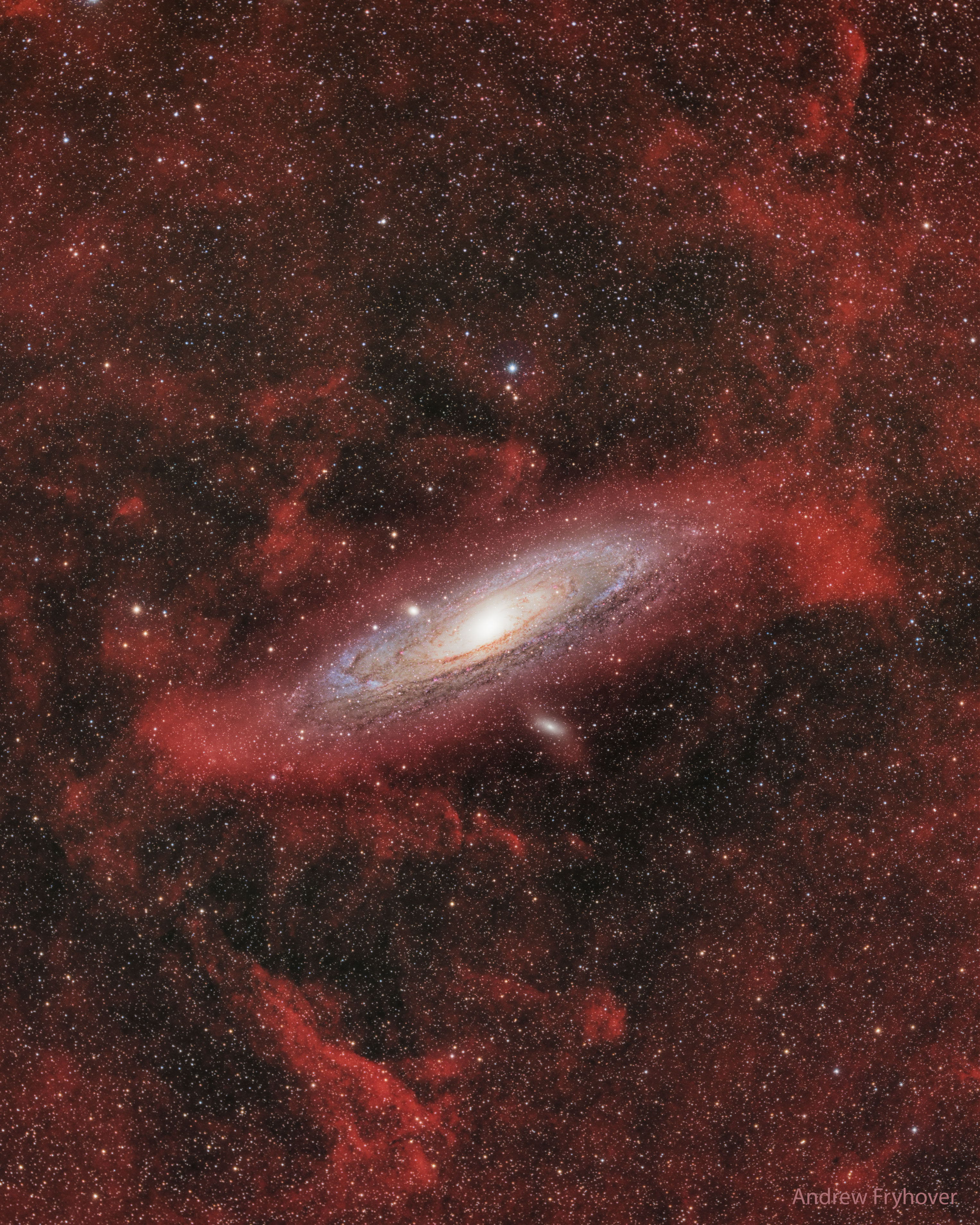 L’image du jour : Nuages ​​autour de la galaxie Andromède, M31 (vidéo) By Jack35 1-48